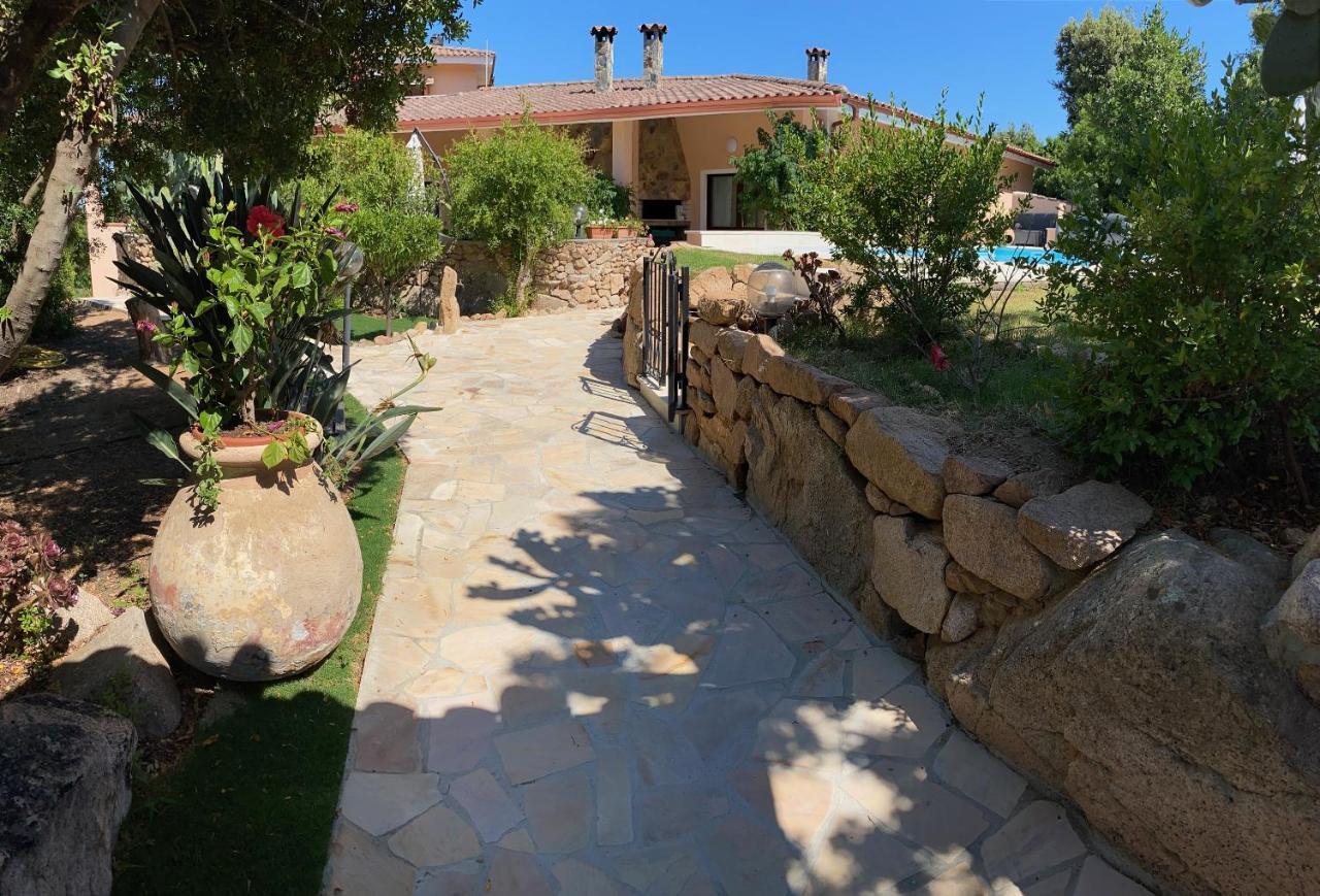 Bed and Breakfast Casa Mariluka Capoterra Exterior foto