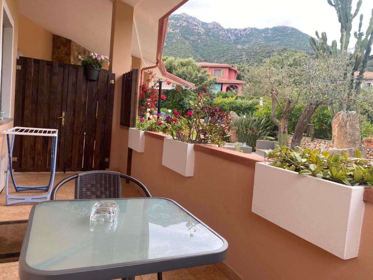 Bed and Breakfast Casa Mariluka Capoterra Exterior foto